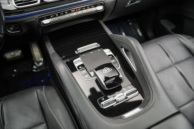 Mercedes-Benz GLS photo 42