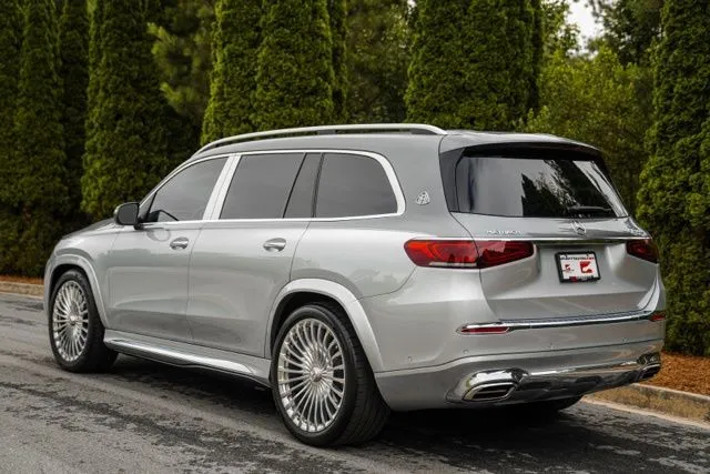 Mercedes-Benz GLS photo 15