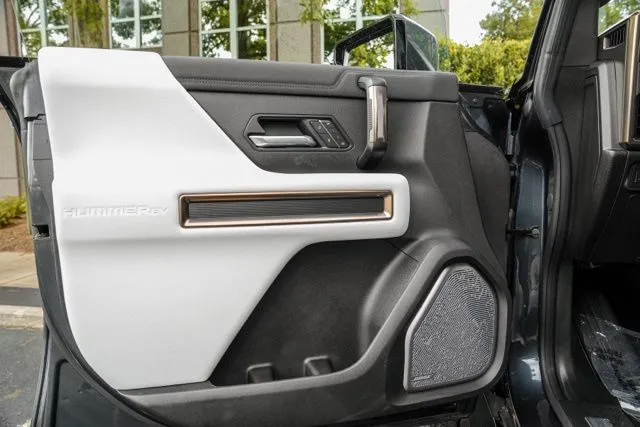 GMC Hummer EV SUV photo 52