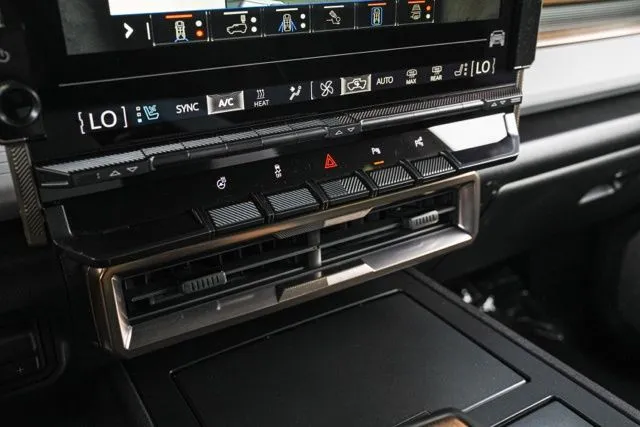 GMC Hummer EV SUV photo 39