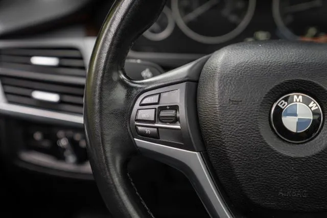 BMW X5 photo 30
