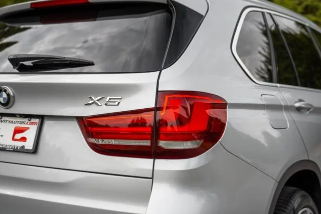 BMW X5 photo 16