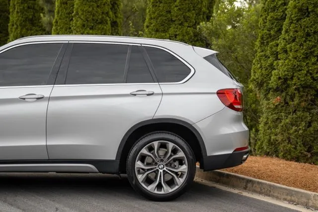 BMW X5 photo 11