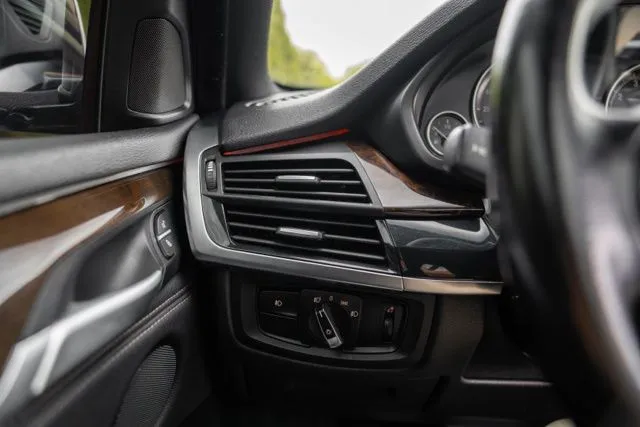 BMW X5 photo 28