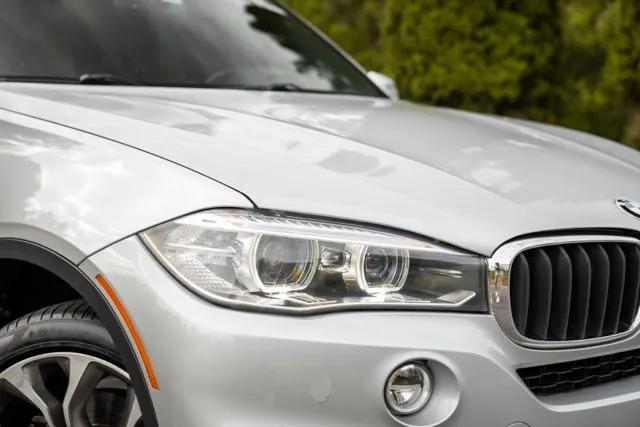 BMW X5 photo 8