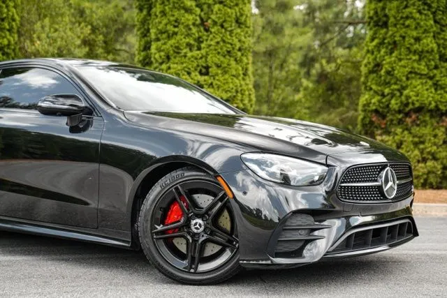 Mercedes-Benz E-Class photo 7