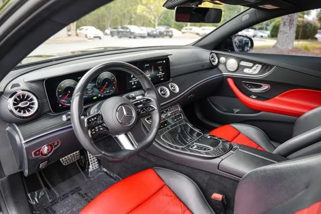 Mercedes-Benz E-Class photo 21