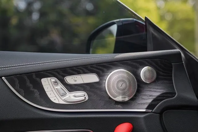 Mercedes-Benz E-Class photo 40