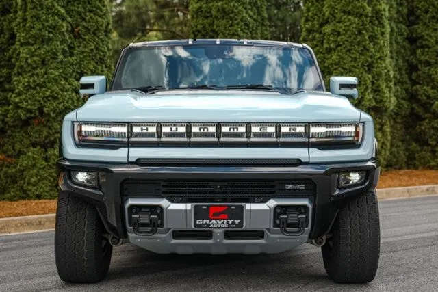 GMC Hummer EV SUV photo 18