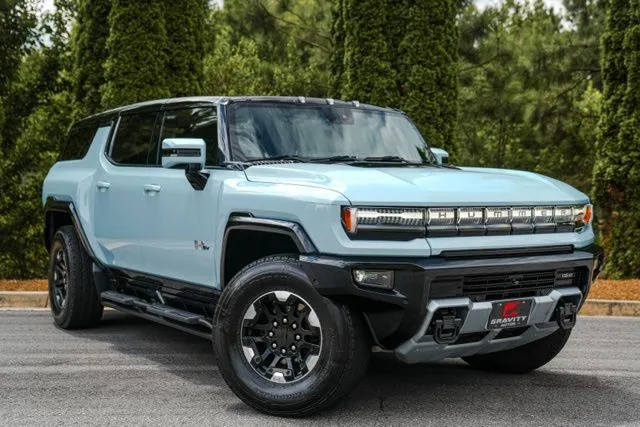 GMC Hummer EV SUV photo 5