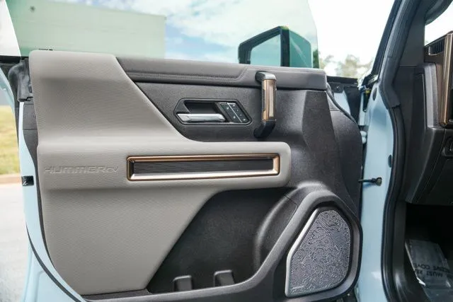 GMC Hummer EV SUV photo 51