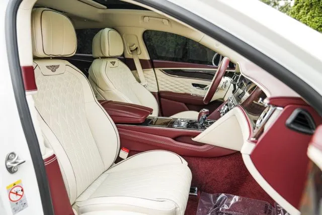 Bentley Flying Spur photo 43