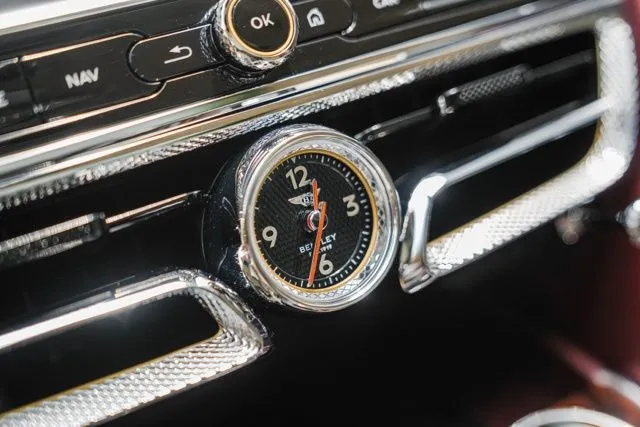 Bentley Flying Spur photo 36
