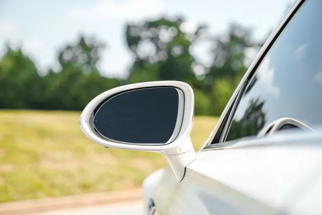 Bentley Flying Spur photo 22
