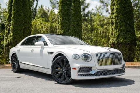 More photos of 2022 Bentley Flying Spur V8 at Gravity Autos Duluth, GA