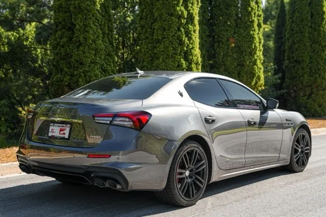 Maserati Ghibli photo 17