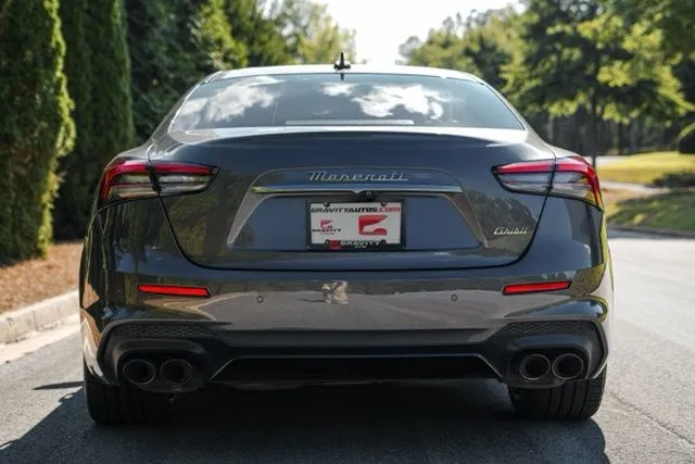 Maserati Ghibli photo 16