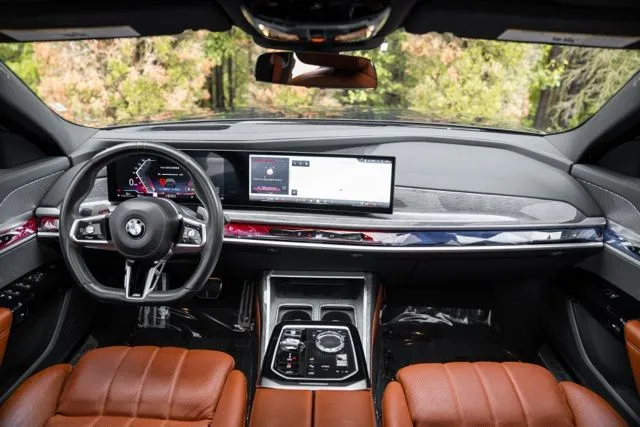 BMW 7 Series photo 22