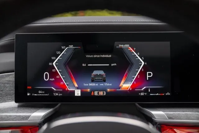 BMW 7 Series photo 27