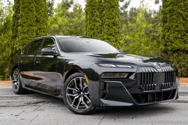 BMW 7 Series photo 5