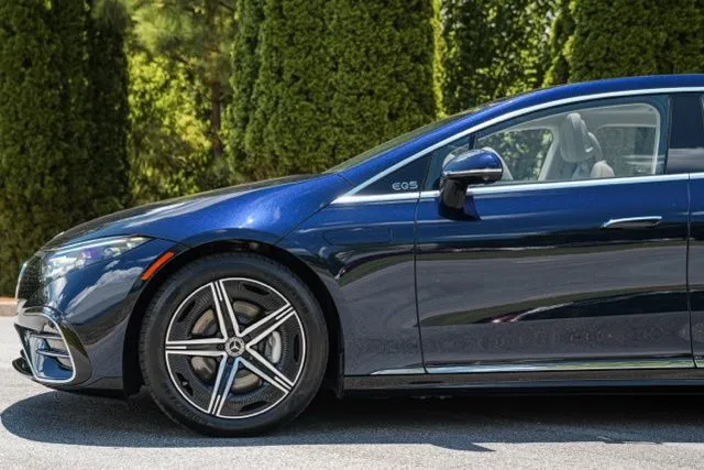 Mercedes-Benz EQS photo 10