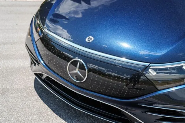 Mercedes-Benz EQS photo 21