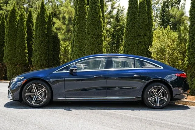 Mercedes-Benz EQS photo 9