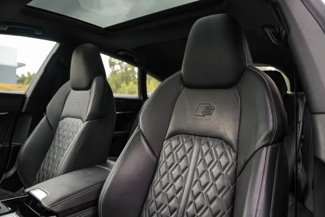 Audi S7 photo 37