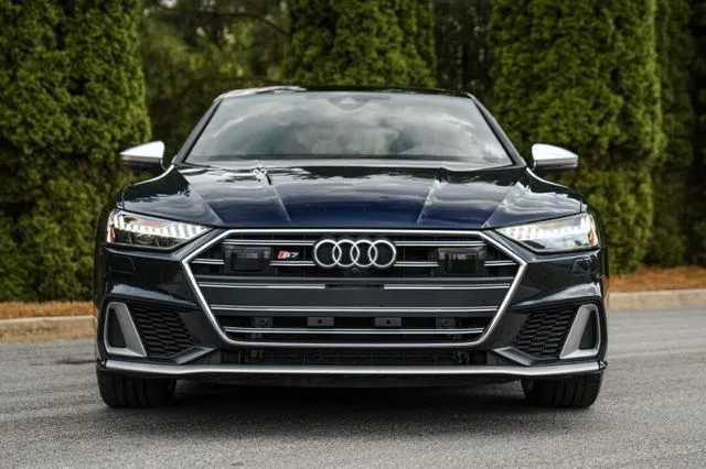 Audi S7 photo 16