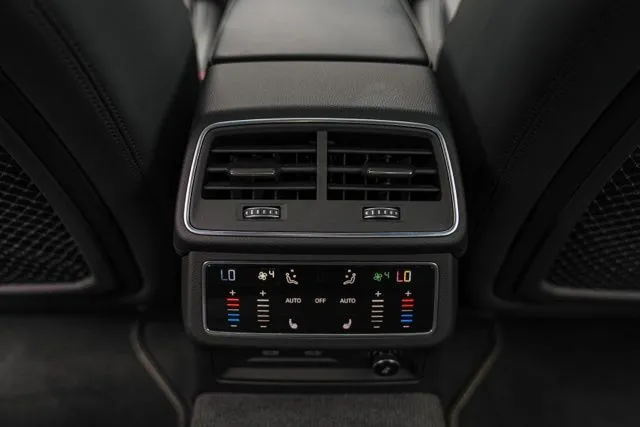 Audi S7 photo 43