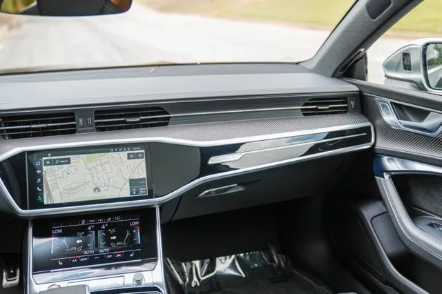Audi S7 photo 24