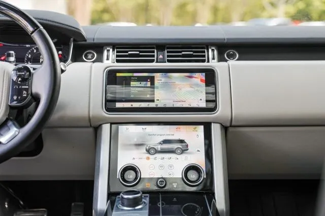 Land Rover Range Rover photo 38