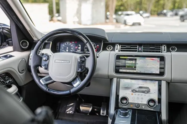 Land Rover Range Rover photo 27
