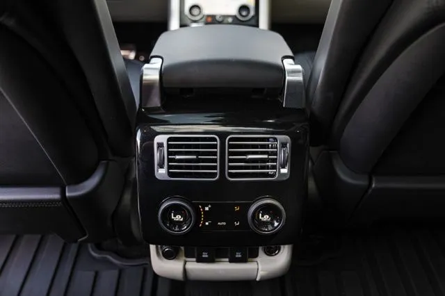 Land Rover Range Rover photo 47