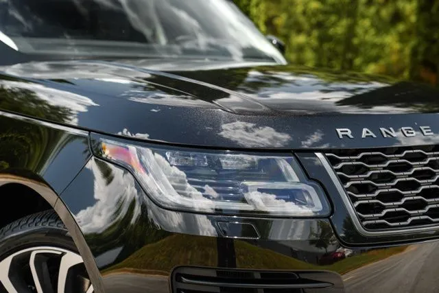 Land Rover Range Rover photo 8