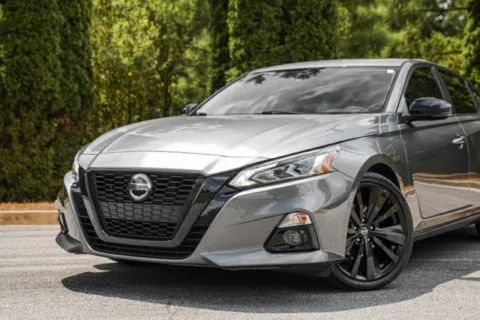 Photos of 2022 Nissan Altima 2.5 SR for sale in Duluth, GA at Gravity Autos Duluth
