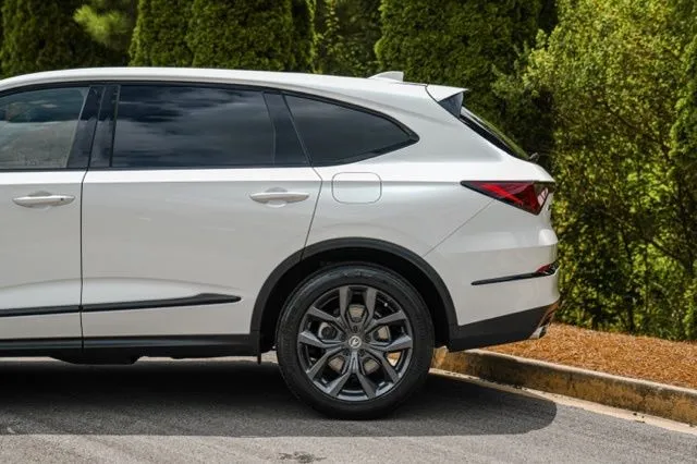 Acura MDX photo 11