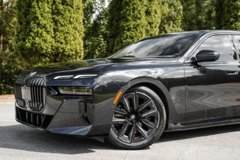 Another view of 2023 BMW i7 xDrive60 for sale in Duluth, GA at Gravity Autos Duluth