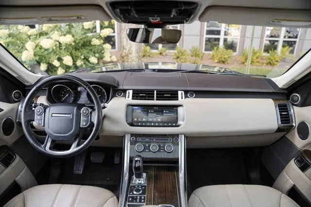 Land Rover Range Rover Sport photo 26