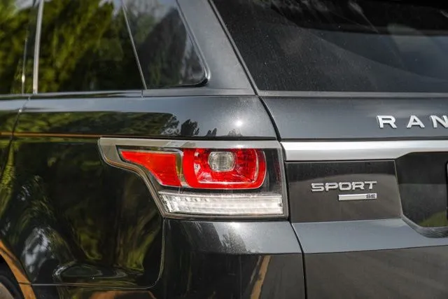 Land Rover Range Rover Sport photo 16