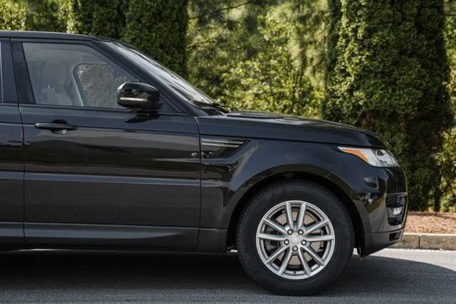Land Rover Range Rover Sport photo 14