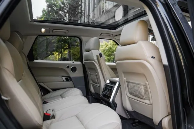 Land Rover Range Rover Sport photo 44