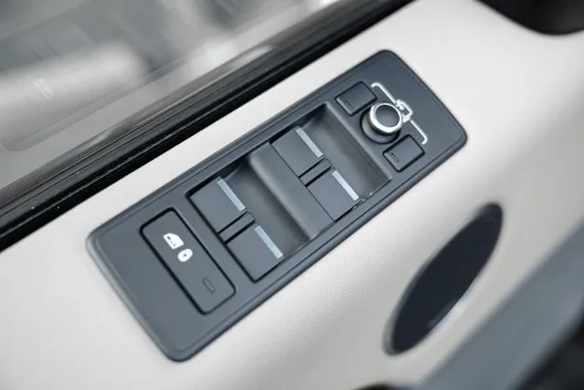 Land Rover Range Rover Sport photo 51