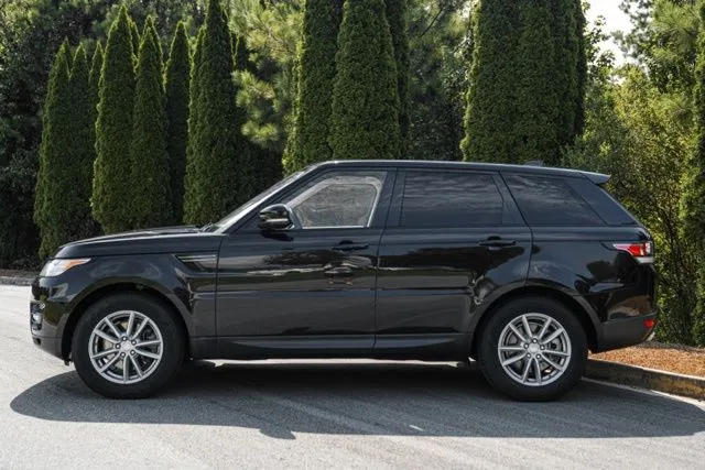 Land Rover Range Rover Sport photo 9