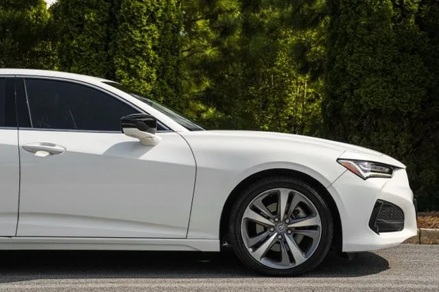 Acura TLX photo 14