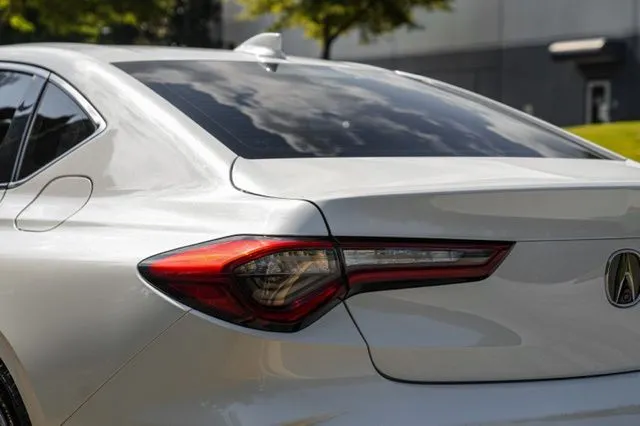 Acura TLX photo 15