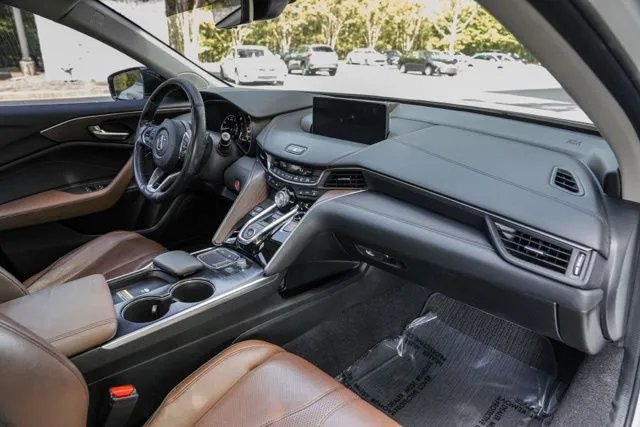 Acura TLX photo 24