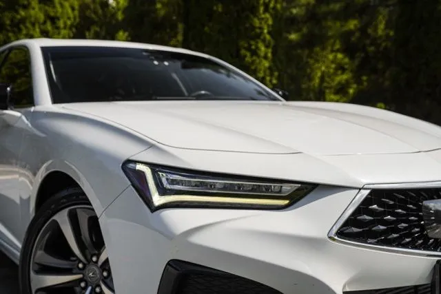 Acura TLX photo 8