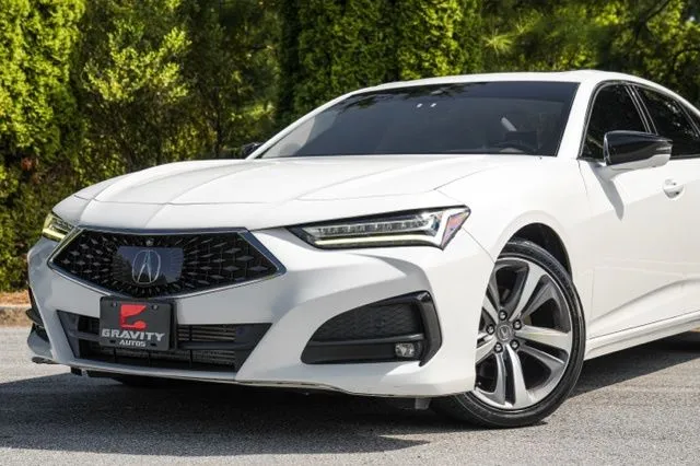 Acura TLX photo 2