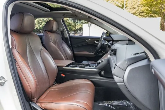 Acura TLX photo 39